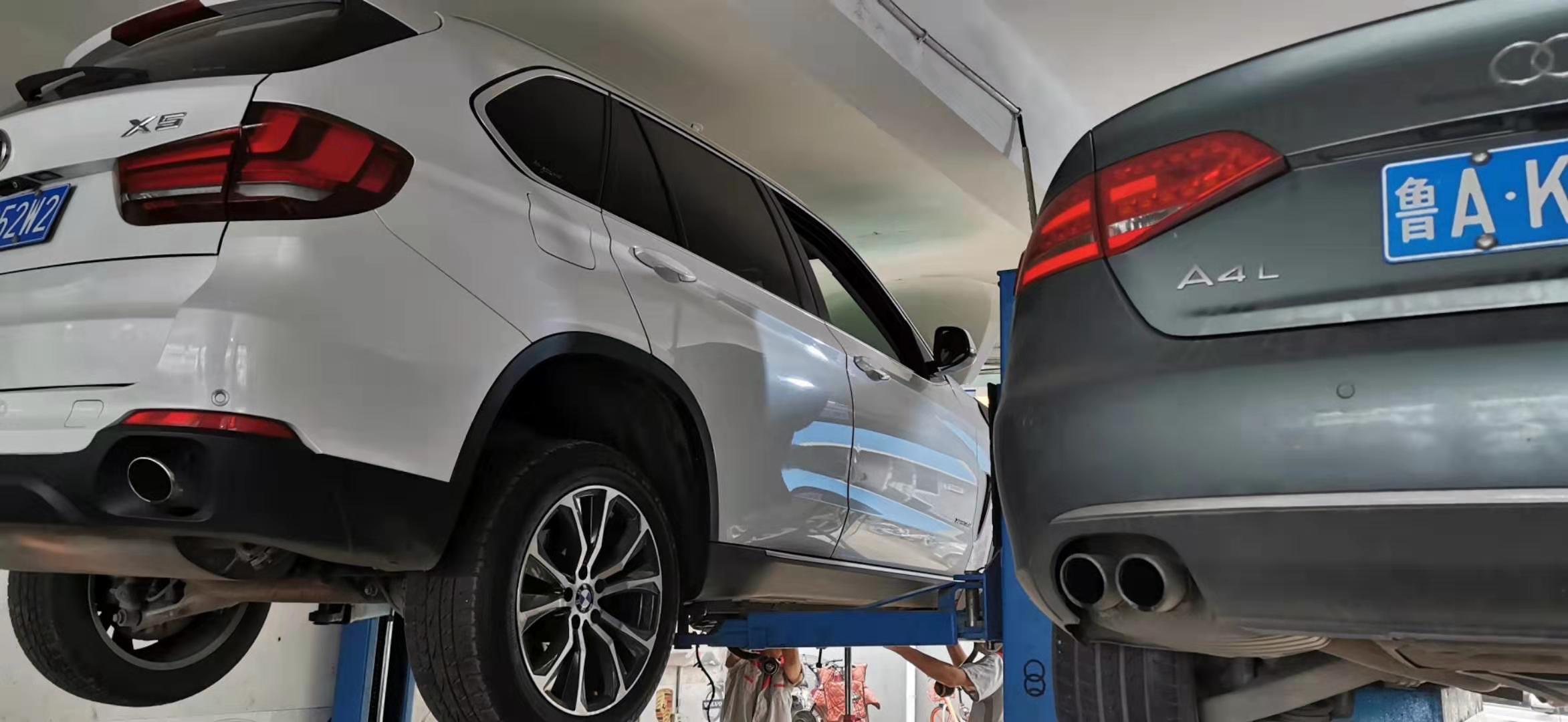 汽車電氣設(shè)備是由哪些部分組成？
